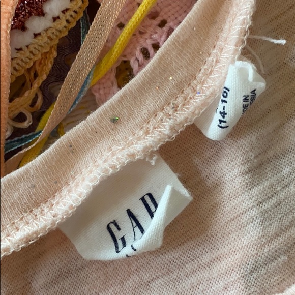 Gap - Picture 4 of 4